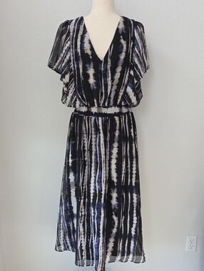 DKNY Navy, Black & White Tie-Dye V-Neck Midi Dress
